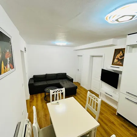 Lit Apartment Tirana