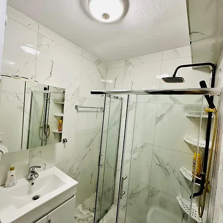 Lit Apartment Tirana